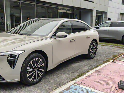 2025�� ������