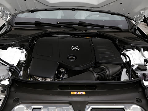 2026�� �Ŀ�� E 300 L ʱ���˶���