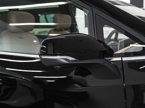 2025�� �Ŀ� �콢��