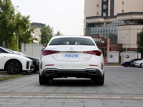 2026�� �Ŀ� C 260 L �˶������