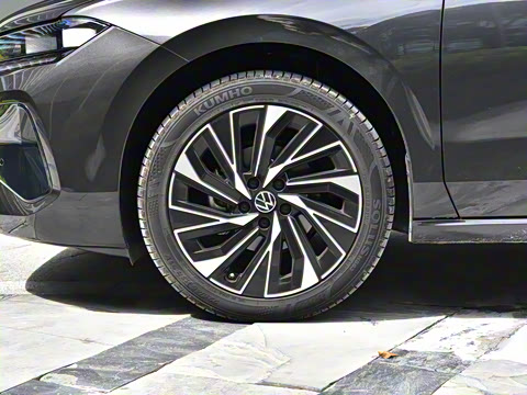 2026�� L 300TSI DSG ������