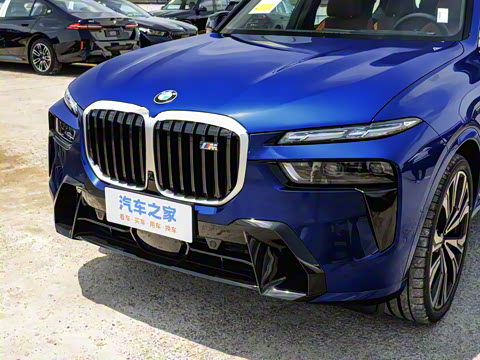 2024 xDrive M60i