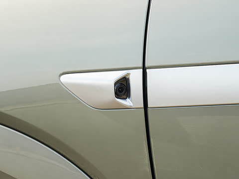 2025�� DM 215KM�����״��콢��