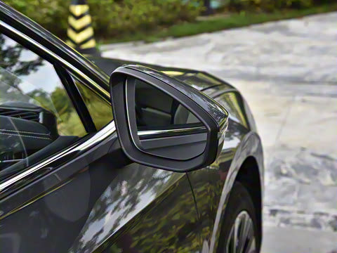 2026�� L 300TSI DSG ������