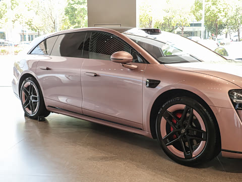 2025�� ���� Ultra�������� (896�߼����״