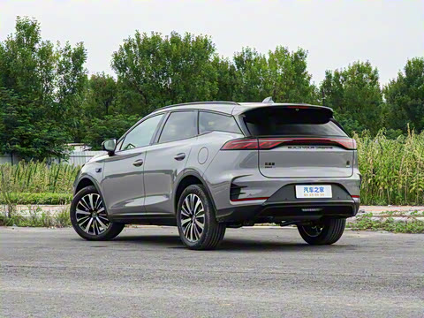 2025�� �Ǽݰ� DM-i 175KM ������