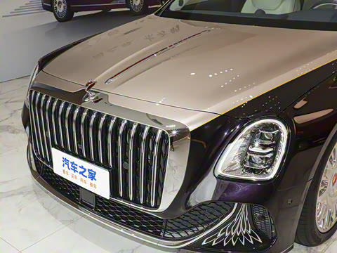 2024�� 4.0T V8��