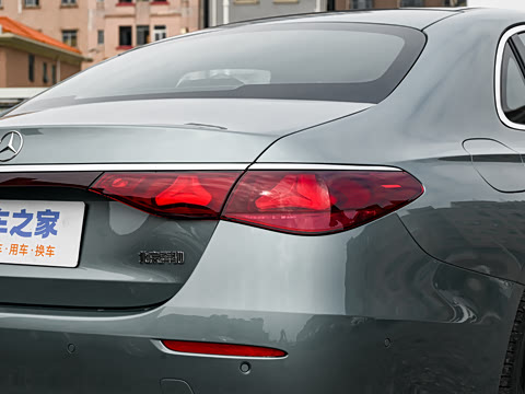 2026�� E 300 L ������