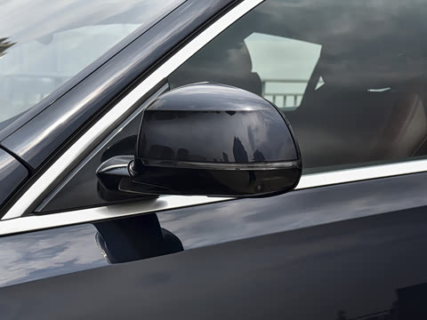 2026�� xDrive40i M�˶���װ