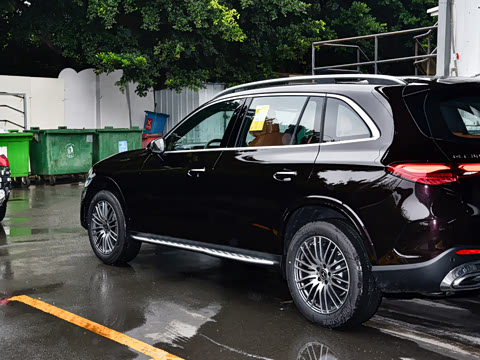 2026�� GLC 300 L 4MATIC ������ 7��