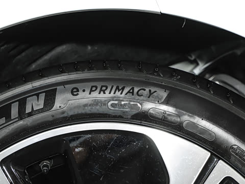 2025�� 100kWh Touring