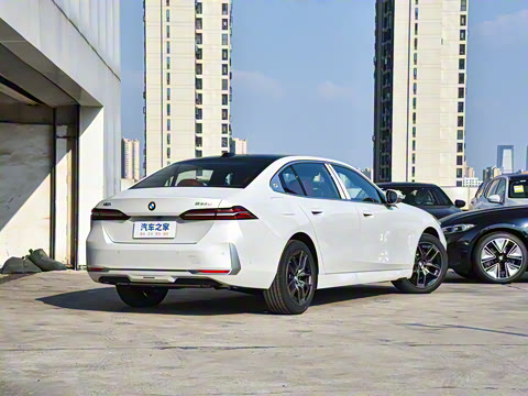 2026�� 530Li ������ ������װ