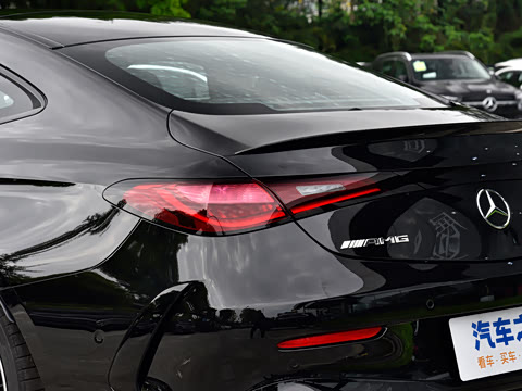 2026�� �Ŀ� AMG CLE 53 4MATIC+ ���ܳ�