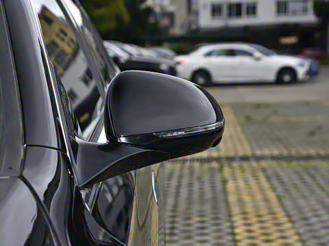 2026�� E 300 L �����˶���