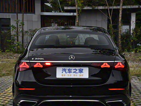 2026�� E 300 L �����˶���