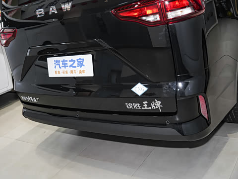 2026�� 2.0L �ֶ����ᾫӢ�� 7�� CNG