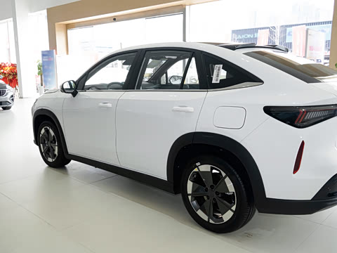 2026�� 1.5L 220km ����+