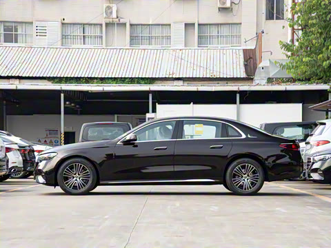 2025�� �Ŀ� E 260 L