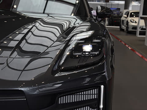2026�� Panamera ������ 2.9T