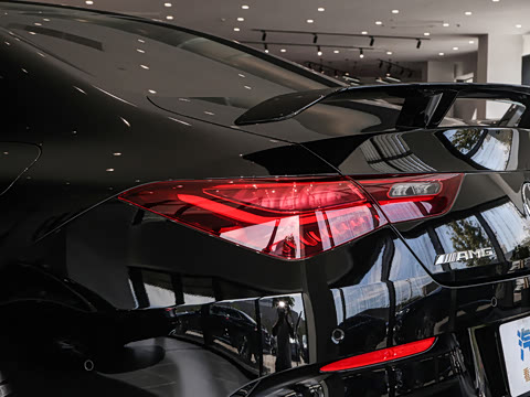 2025�� AMG CLA 45 S 4MATIC+