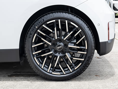2026�� 463km COOPER SE ����������