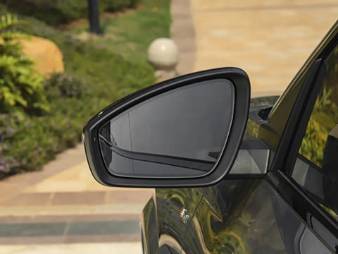 2026�� quattro Ǭ���Ǽݰ�