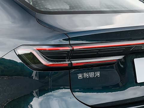 2026�� 220km ������ҫ��