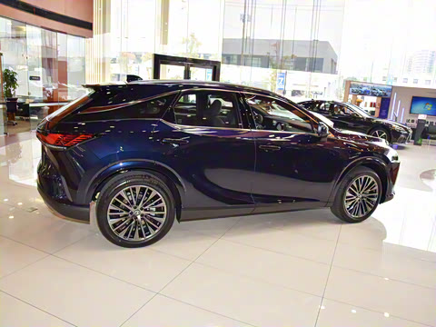 2026�� 350h ����������