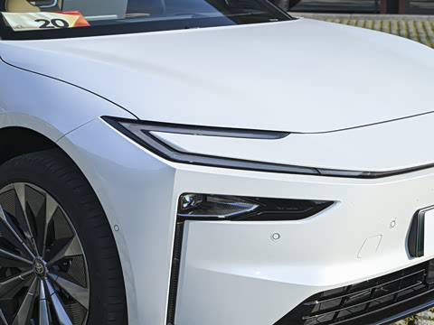 2026�� 710 Ultra�����״��