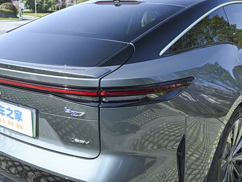 2026�� 710 Ultra�����״��