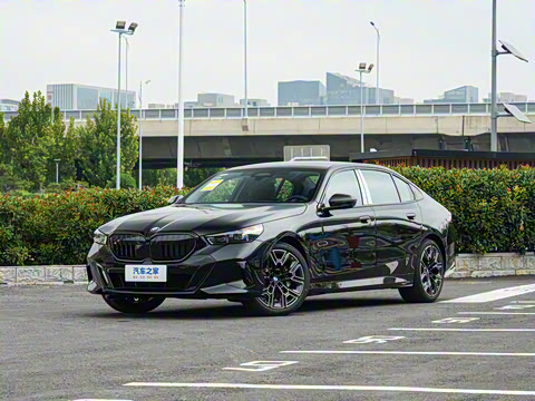 2026�� 530Li ������ M�˶���װ