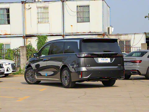 2025�� PHEV �������������