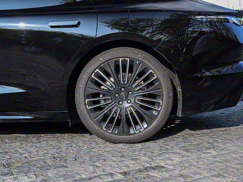 2025�� 240����Ultra