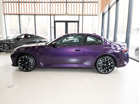 2026�� 225i M�˶���ҹ��װ