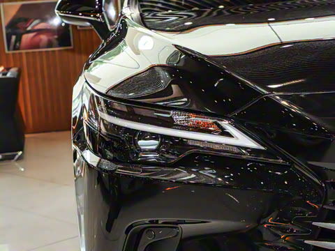 2026�� 350h ����������