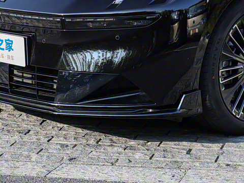 2025�� 240����Ultra