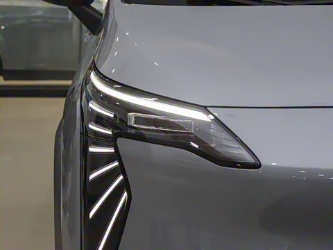 2025�� Plus 430 ������