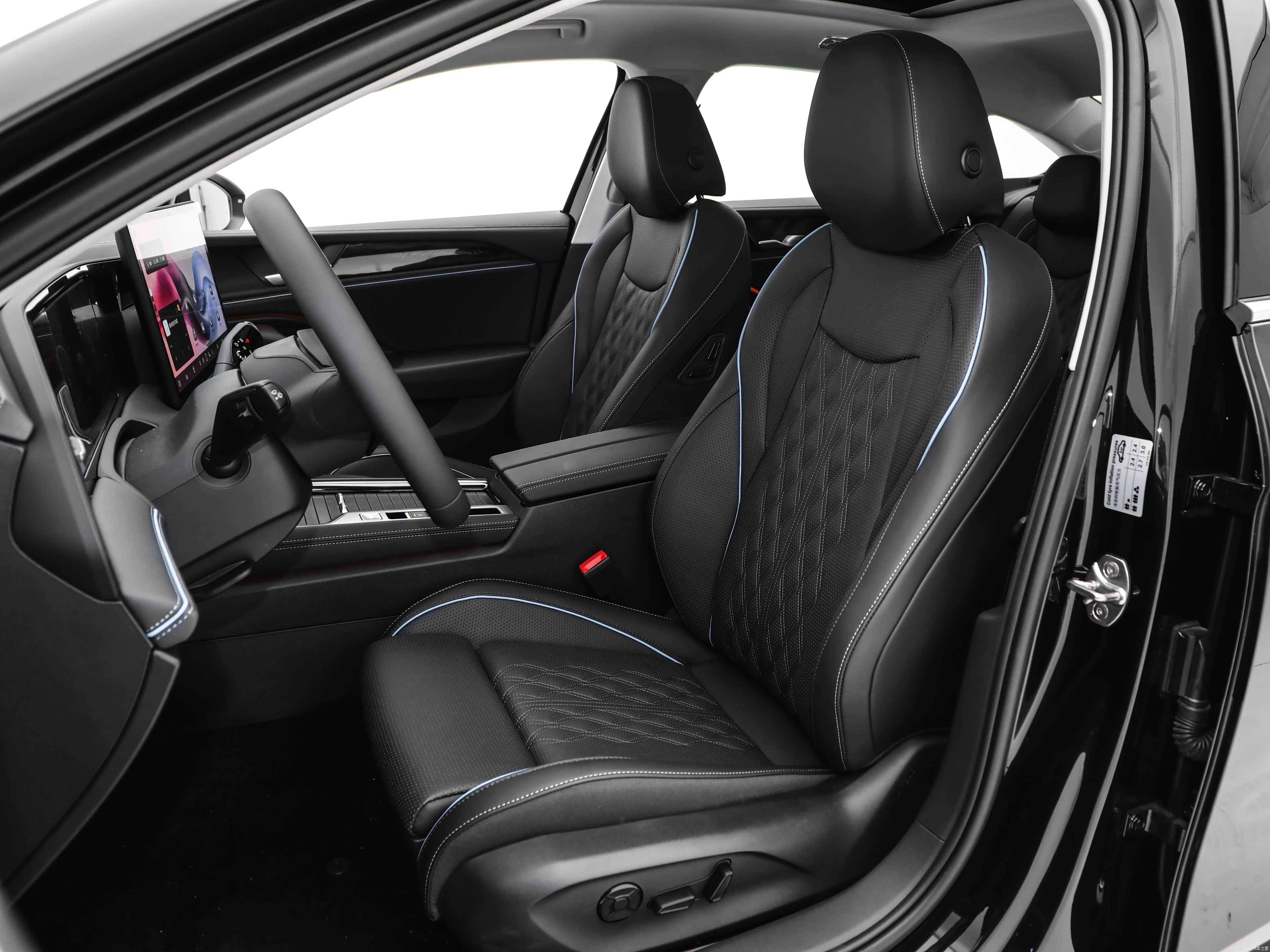 Volkswagen Magotan PHEV, миниатюра 22