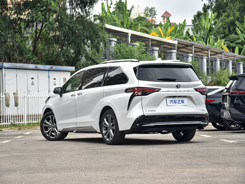 2027�� 2.5L ˫�����������