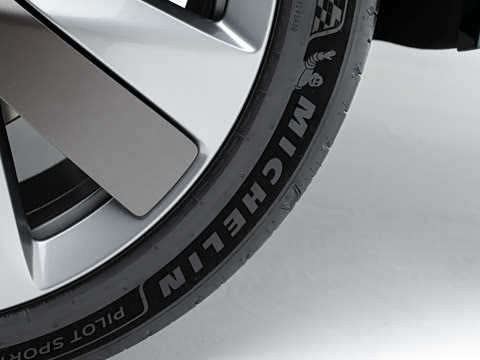 2026�� Ultra