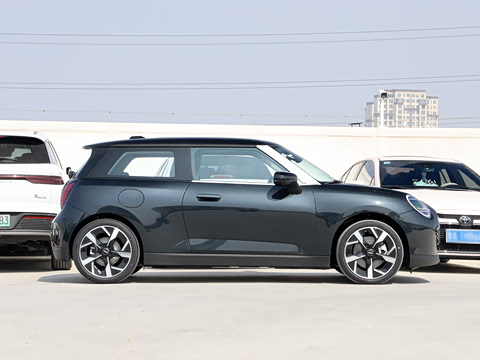 2026�� 463km COOPER SE ������