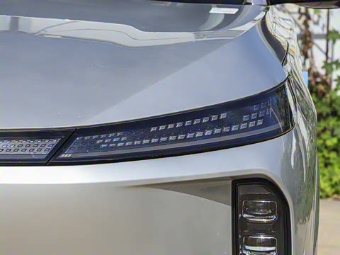 2025�� 185KM�����