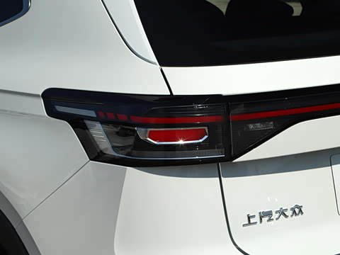 2026�� ���� 300TSI �����