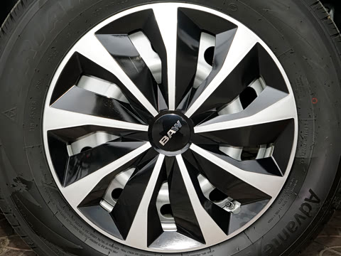 2026�� 2.0L �ֶ����ᾫӢ�� 9�� CNG