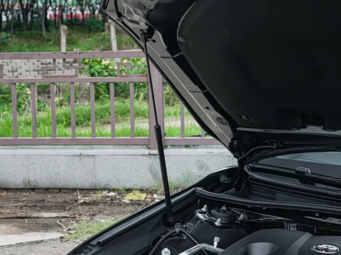 2026�� 2.0S �˶���