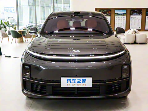 2025�� Ultra ���ܻ��°�