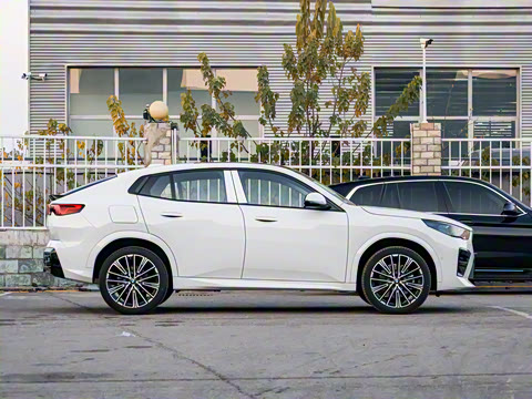 2025�� xDrive25i M�˶���ҹ��װ