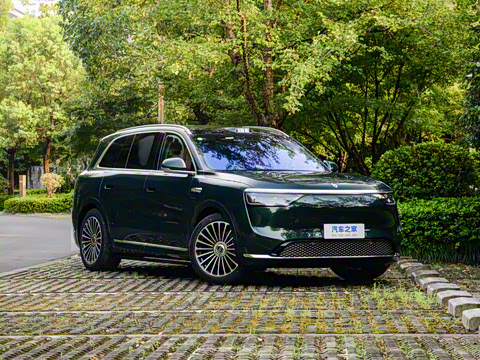 2025�� ���� Ultra ����������