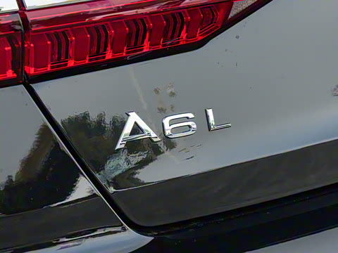 2026 45 TFSI quattro ѡ+