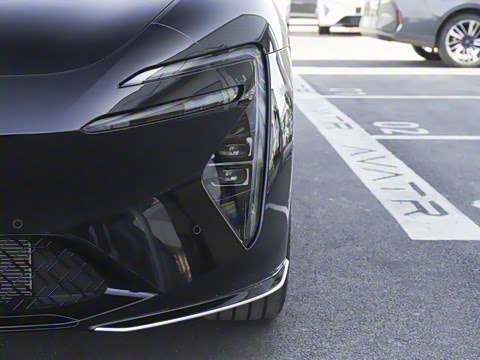 2025�� Elite���̰�